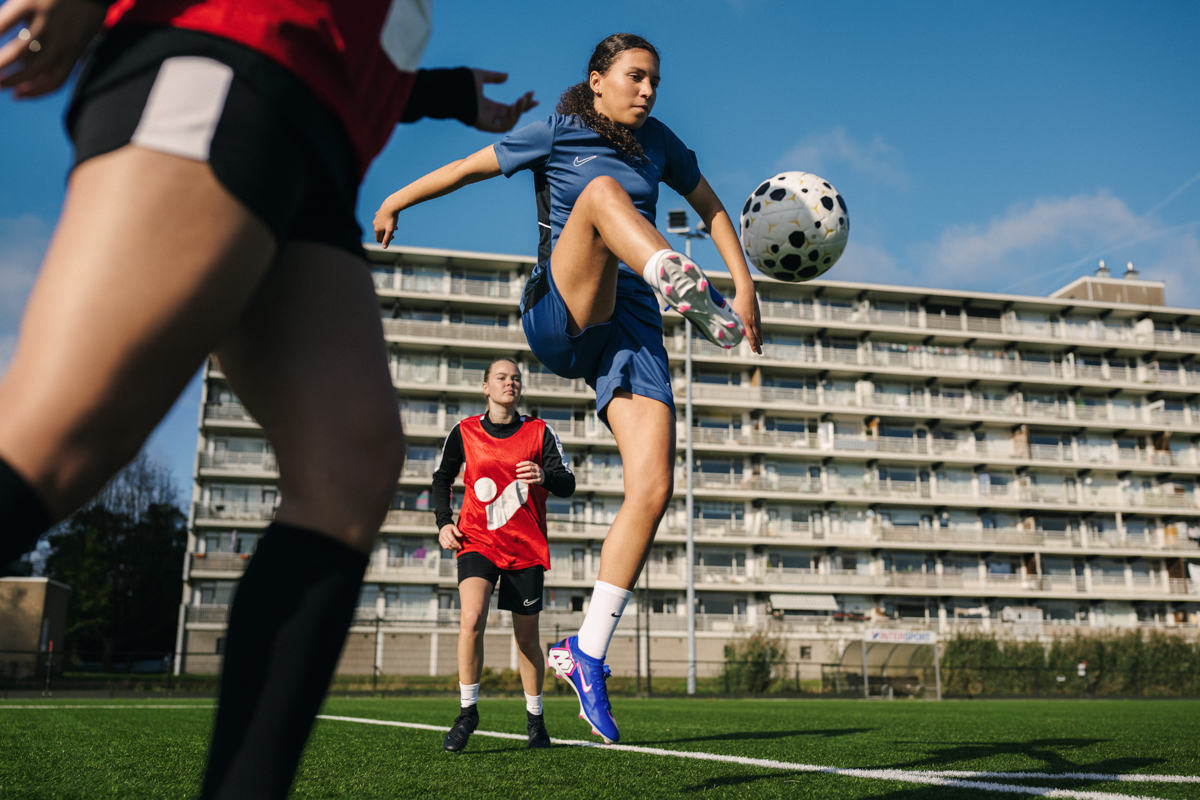 EngagementStill_Nike_Full_BTC_SS26_02