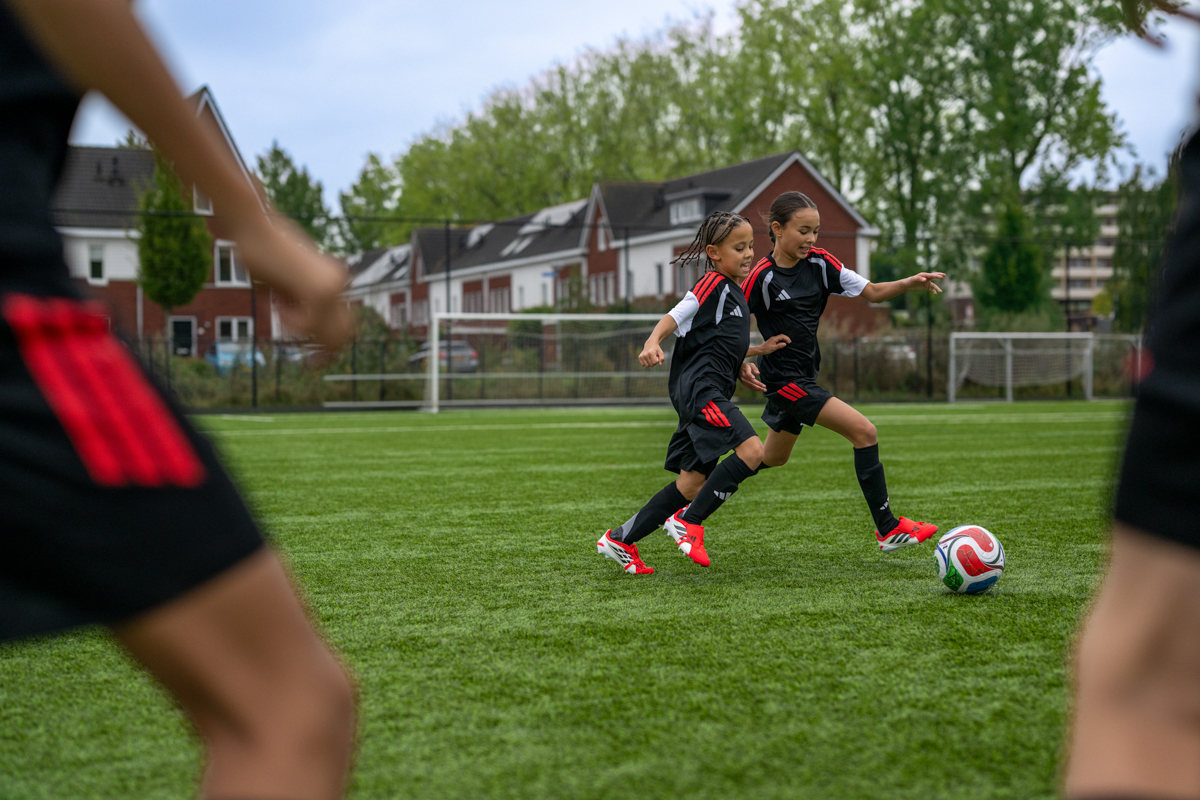 EngagementStill_adidas_Full_BTC_SS26_02